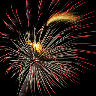 Fireworks photo showing original colors.